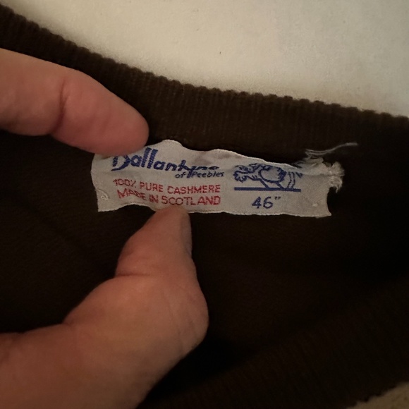 Ballantyne Scottish Cashmere Sweater 46" chest XL Gently worn Made in Scotland - Picture 3 of 3